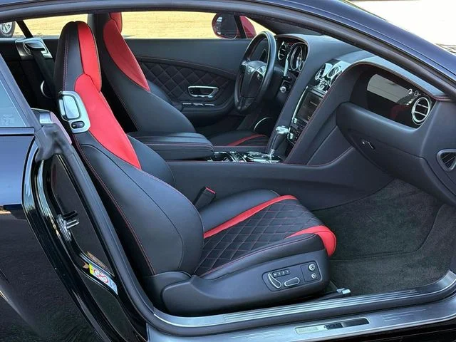 Used 2017 Black Bentley V8 S image 14