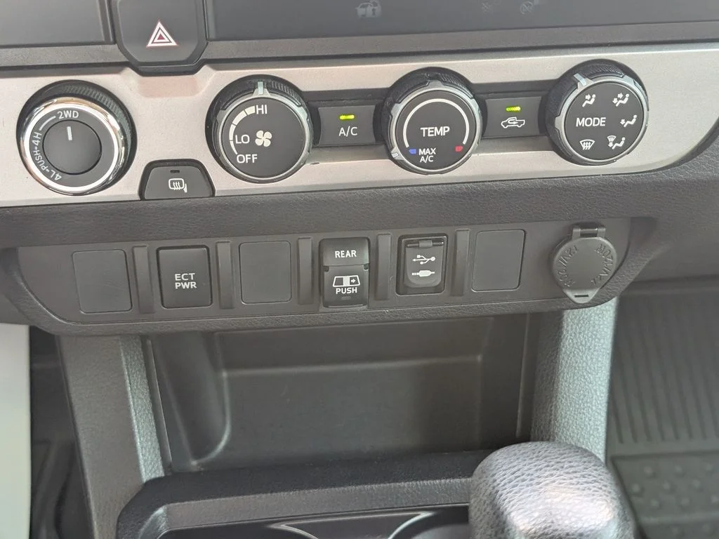 Used 2019 Black Toyota SR5 image 50