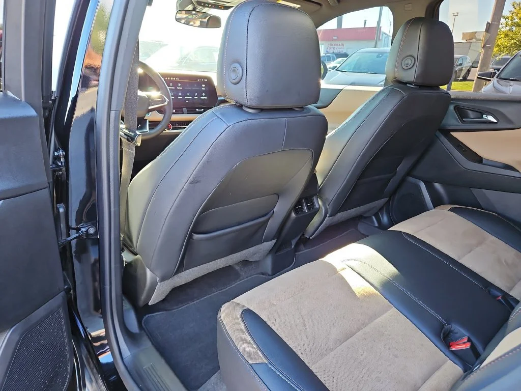 Used 2025 Mosaic Black Metallic Chevrolet ACTIV image 18