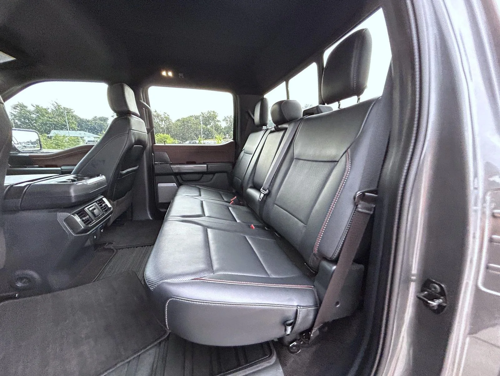 Used 2023 Gray Ford Lariat image 19