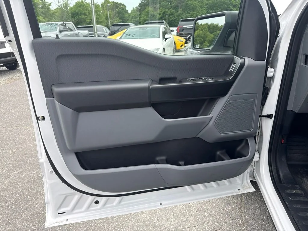 Used 2022 White Ford Pro image 23