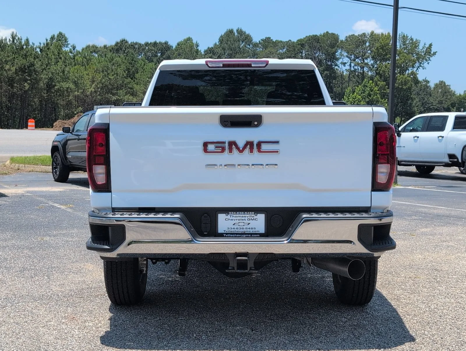 New 2026 Summit White GMC Pro image 4