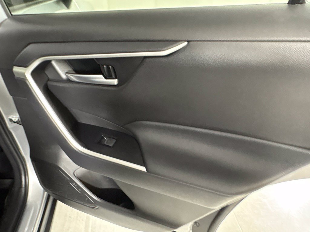 Used 2025 Silver Toyota XLE Premium image 19