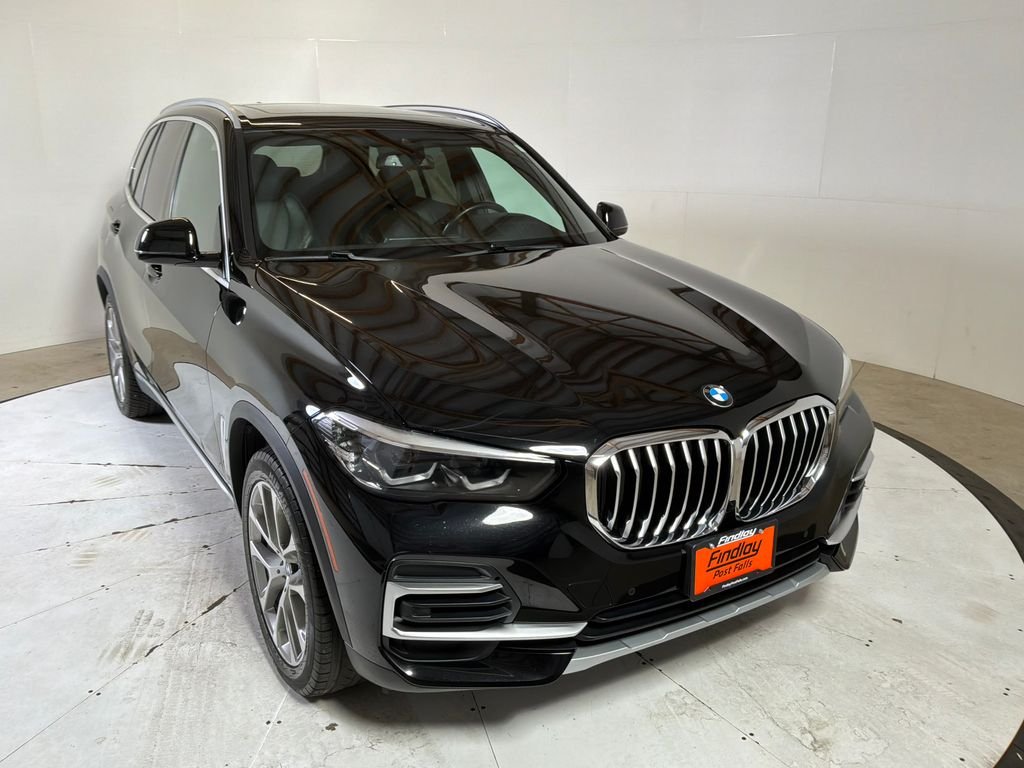 2022 BMW X5 xDrive40i's photo