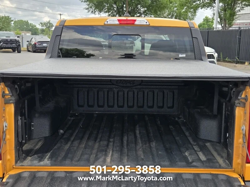 Used 2022 Orange FORD LARIAT FWD SUPERCREW image 13