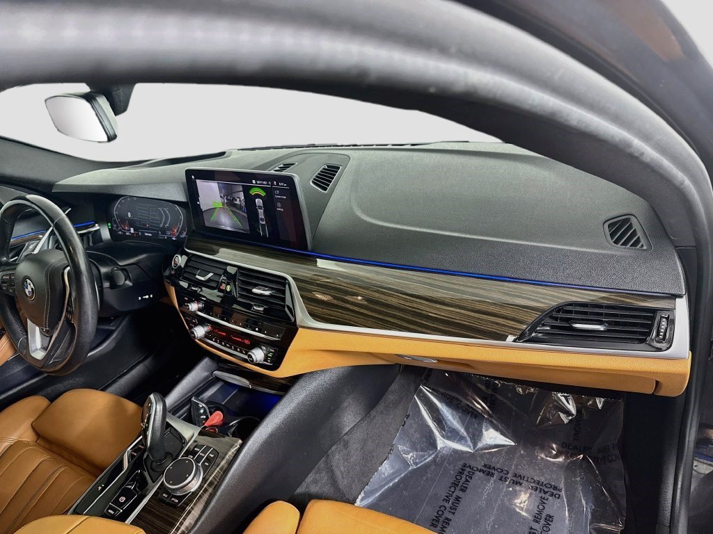 Used 2021 Dark Graphite Metallic BMW 530i image 26
