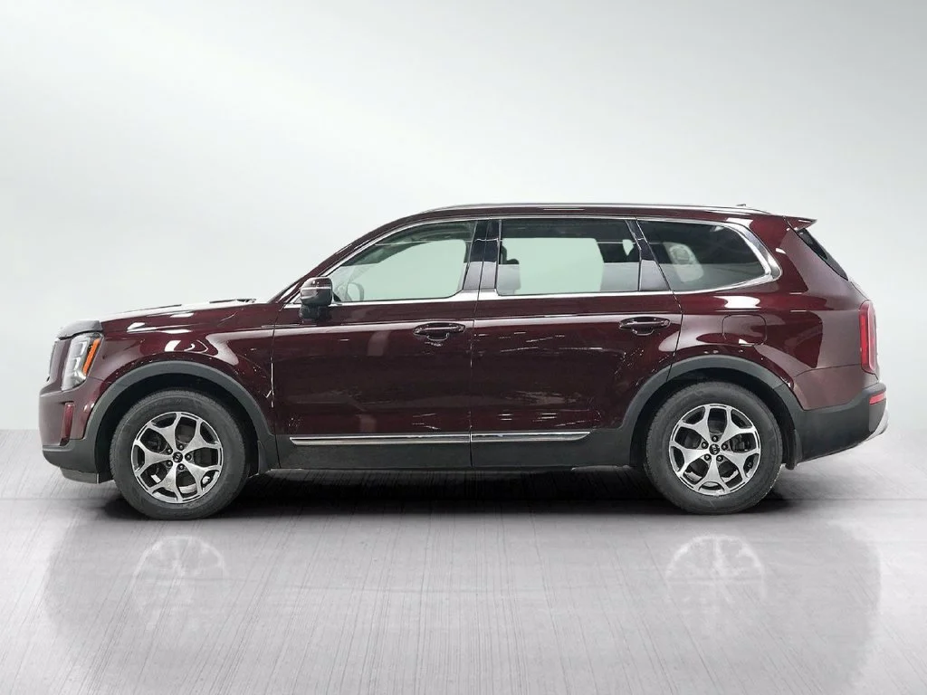 Used 2020 Maroon Kia EX image 2