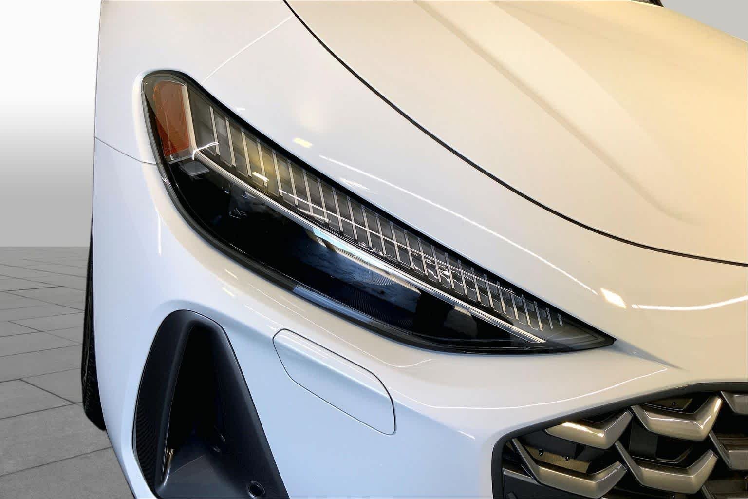 Used 2025 Glacier White Metallic Audi Premium Plus image 27