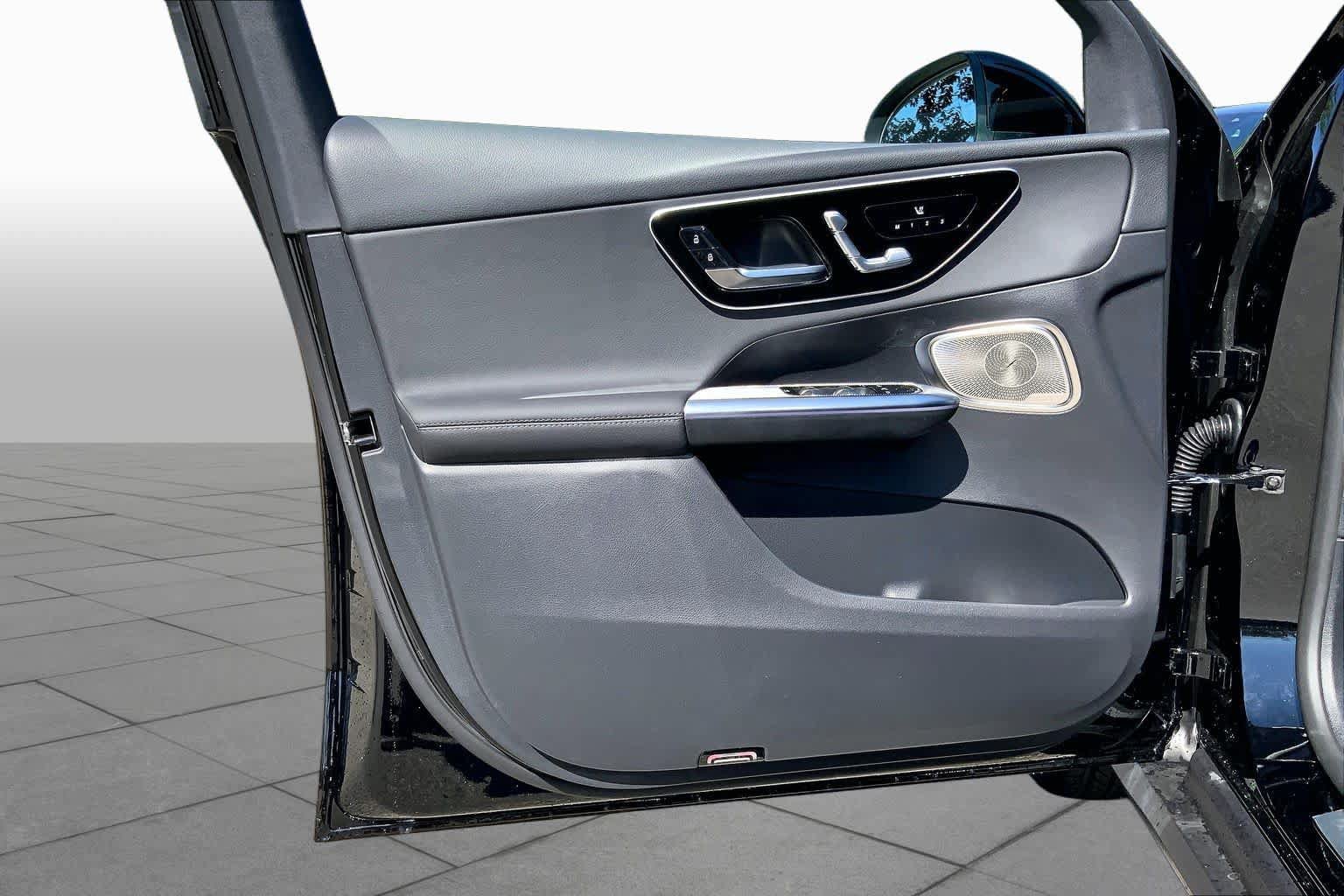 New 2026 Black Mercedes-Benz GLC 300 image 14