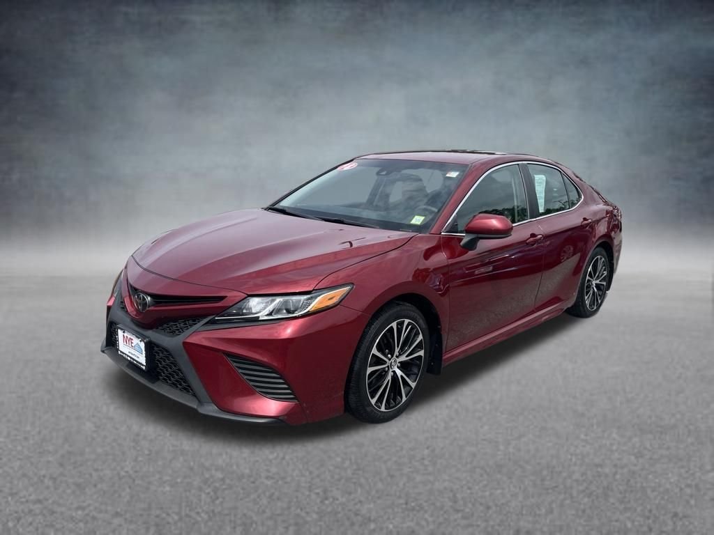 Used 2018 Toyota Camry SE with VIN 4T1B11HK8JU551042 for sale in Oneida, NY