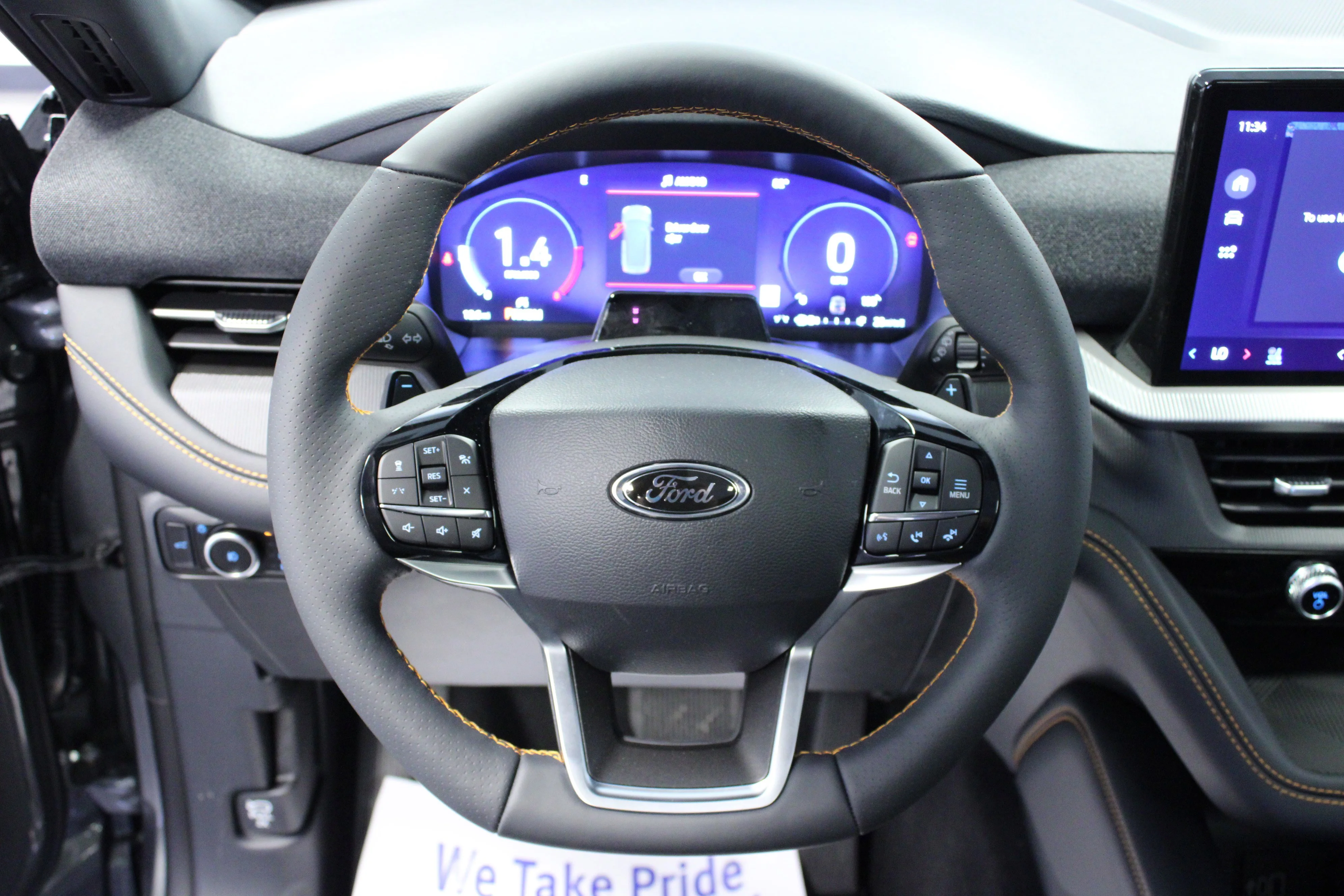 New 2026 Carbonized Gray Metallic Ford Tremor® image 18