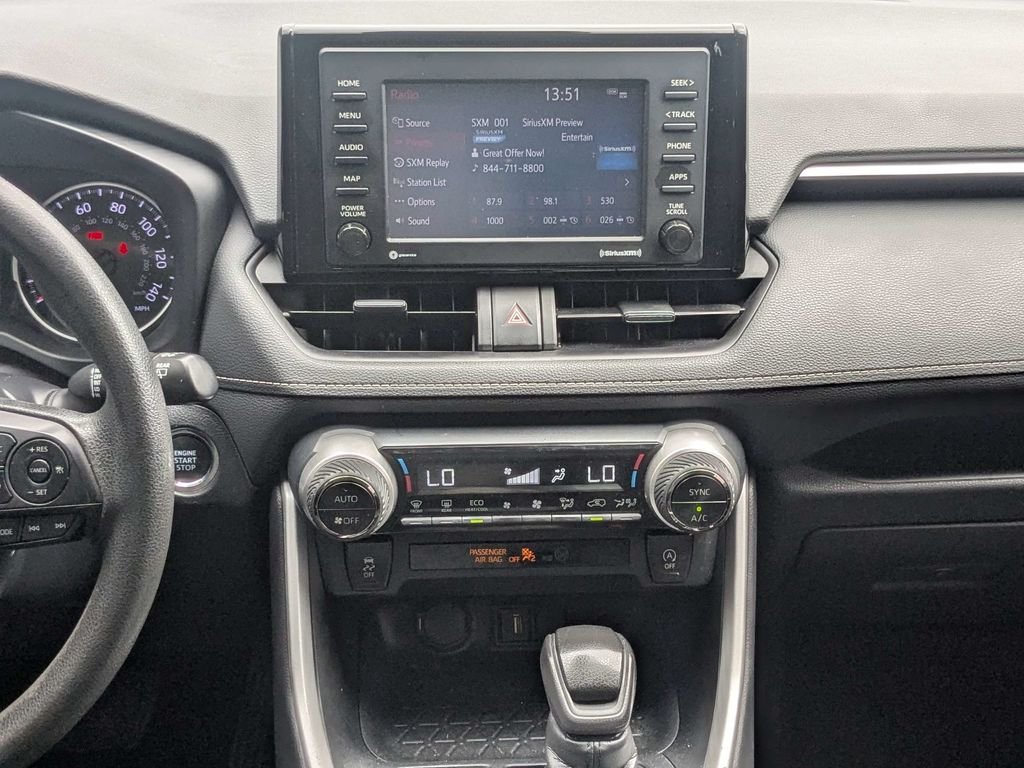 Used 2022 White Toyota XLE image 18