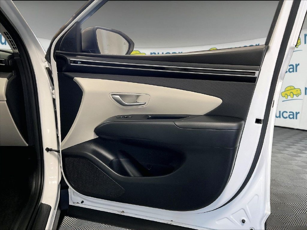 Used 2024 White Hyundai SEL image 12