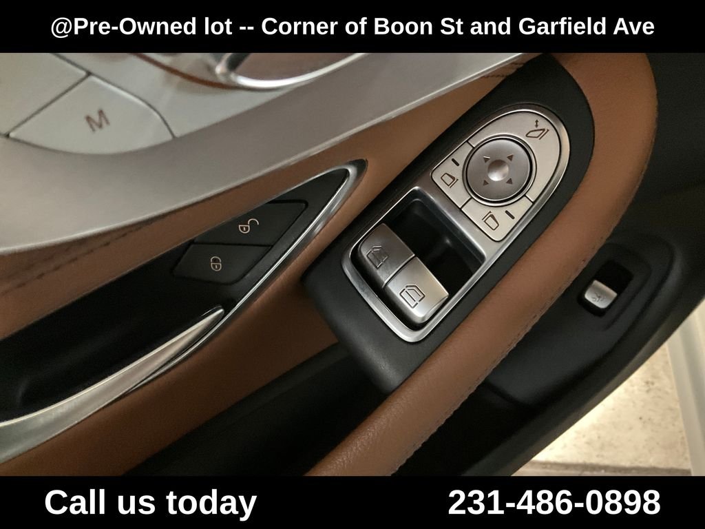 Used 2019  Mercedes-Benz C 300 image 15