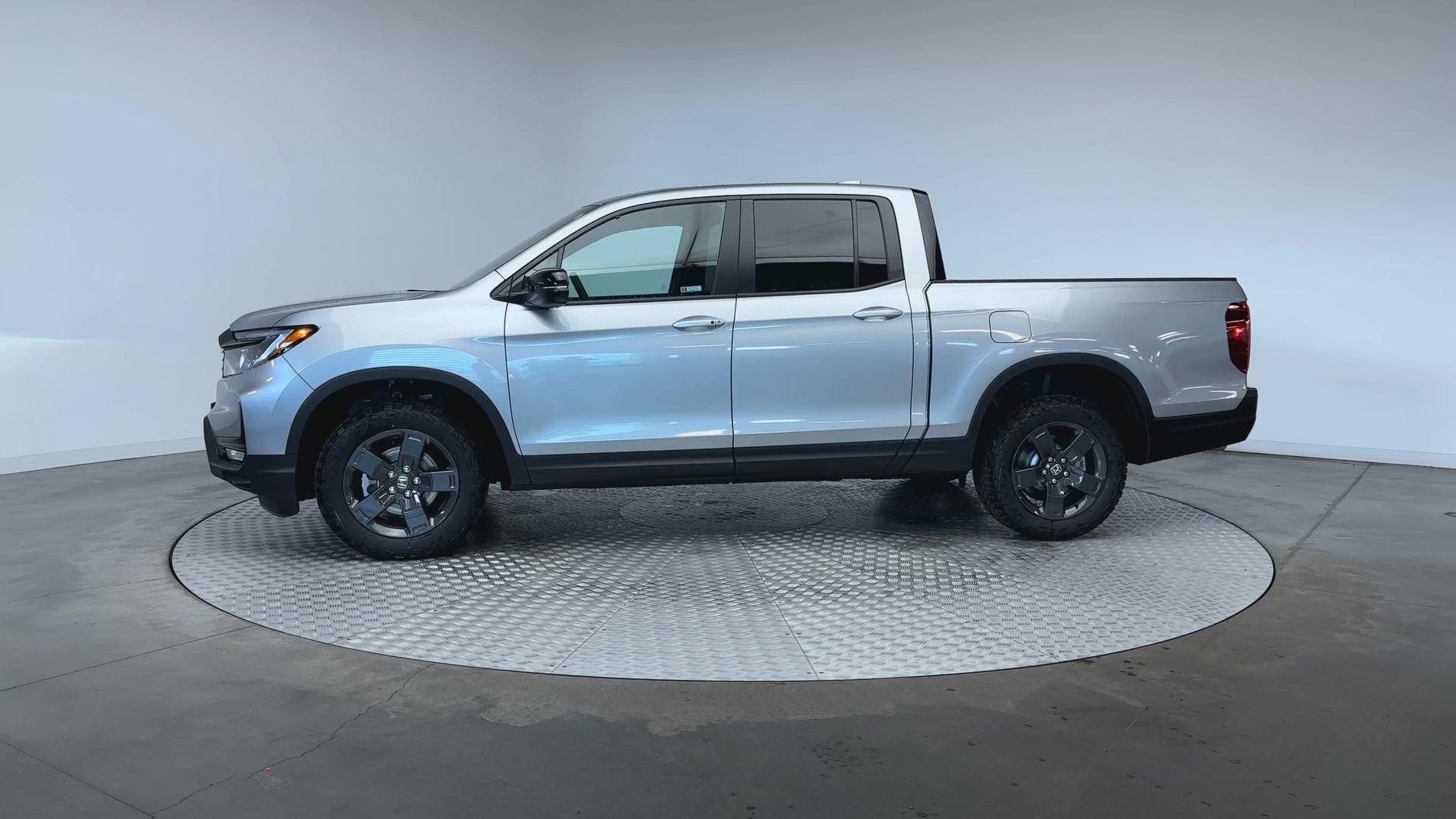 New 2026 Solar Silver Metallic Honda TrailSport image 5
