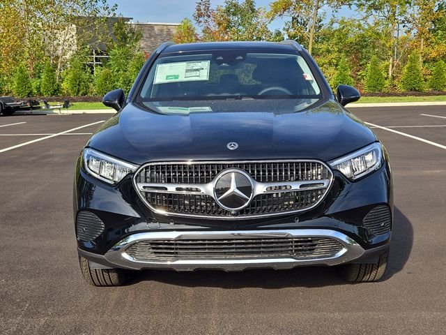 New 2025 Black Mercedes-Benz GLC350 image 9