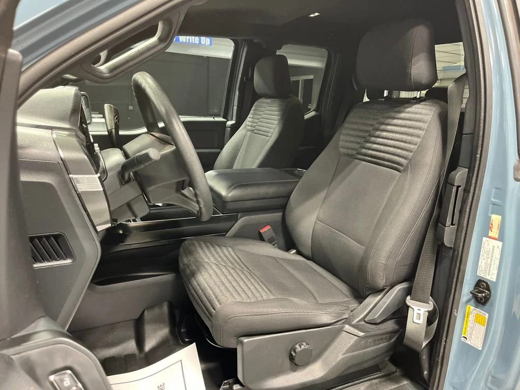 Used 2023 Blue Ford XL image 13