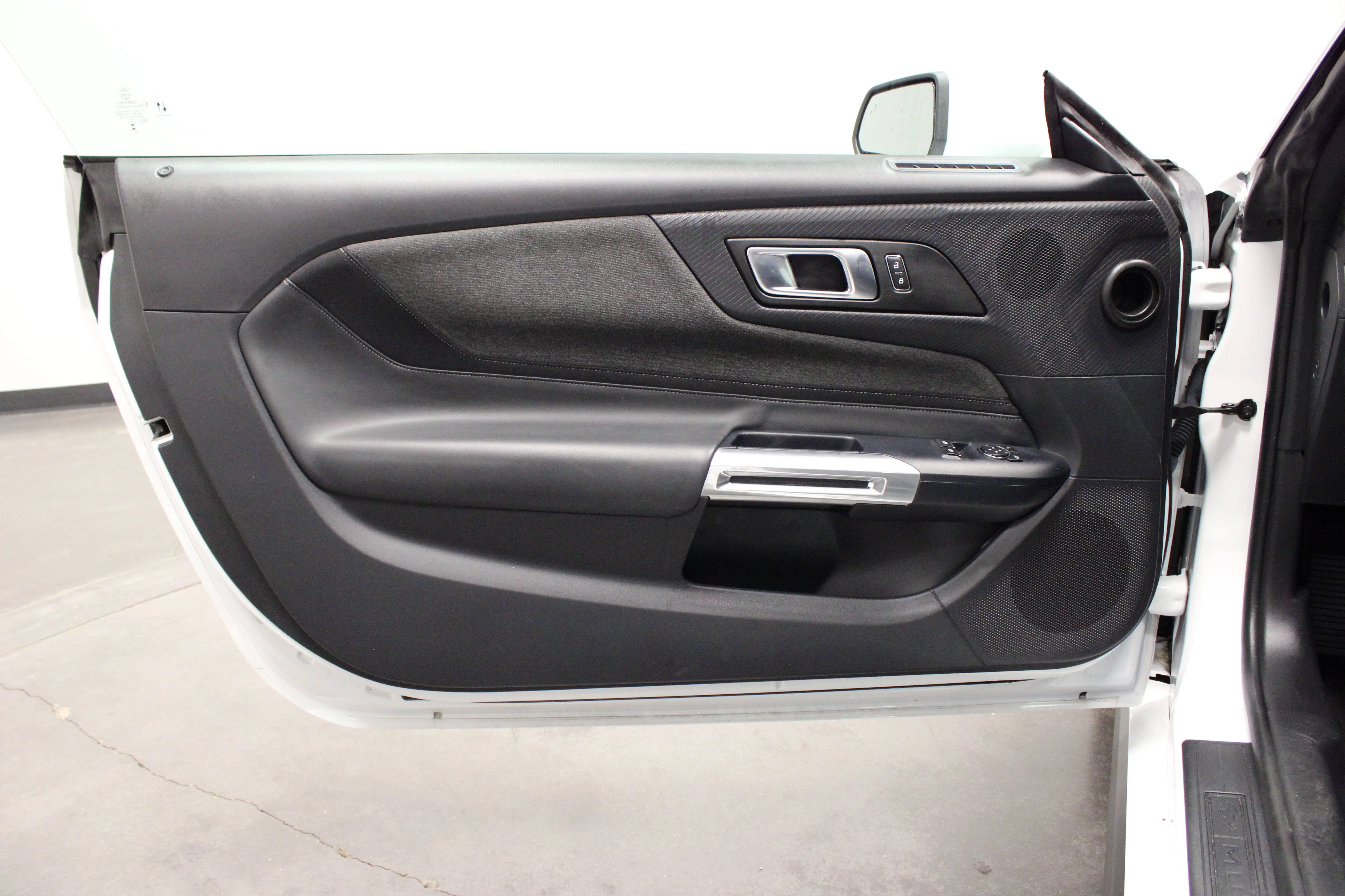 Used 2024 Oxford White Ford EcoBoost image 16