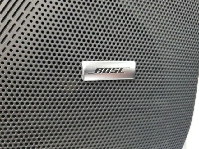 New 2026 Aspen White TriCoat / Super Black Two-tone Nissan SR image 32