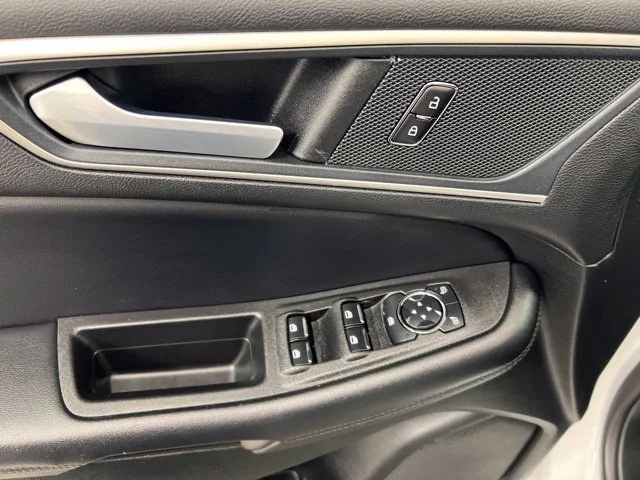 Used 2023 White Ford SEL image 13