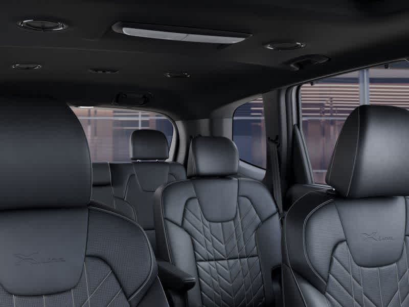 New 2025 Glacial White Pearl Kia EX X-Line image 27