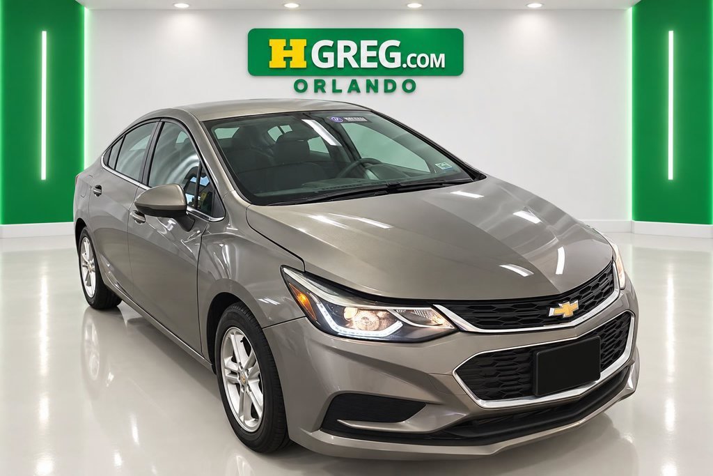 Used 2017 Pepperdust Metallic Chevrolet LT image 3