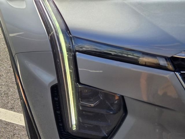 Used 2025 Silver Cadillac Premium Luxury image 9
