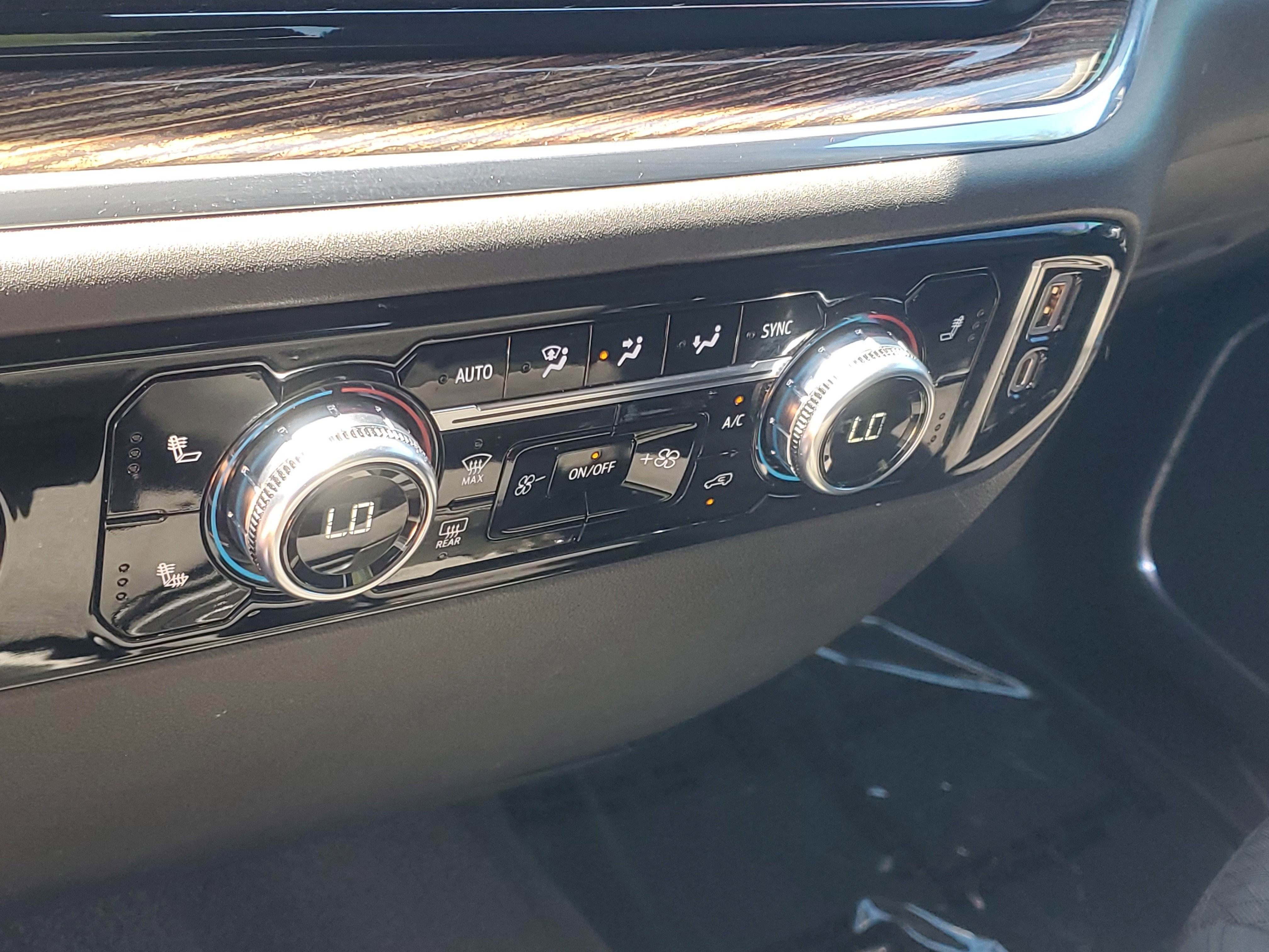 Used 2023 Deep Bronze Metallic GMC Elevation image 29