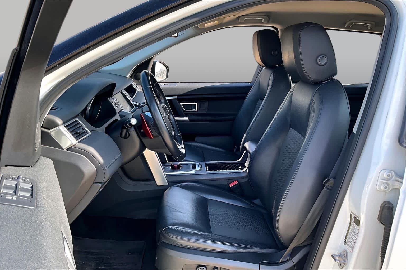 Used 2018 Fuji White Land Rover SE image 7