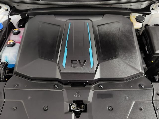 2024 Hyundai IONIQ 5 SEL - Photo 31