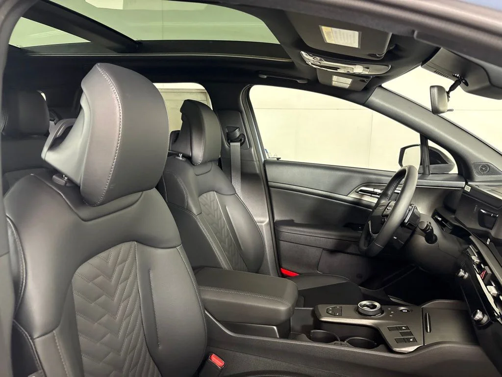 New 2027 Heritage Blue Kia X-Line image 17