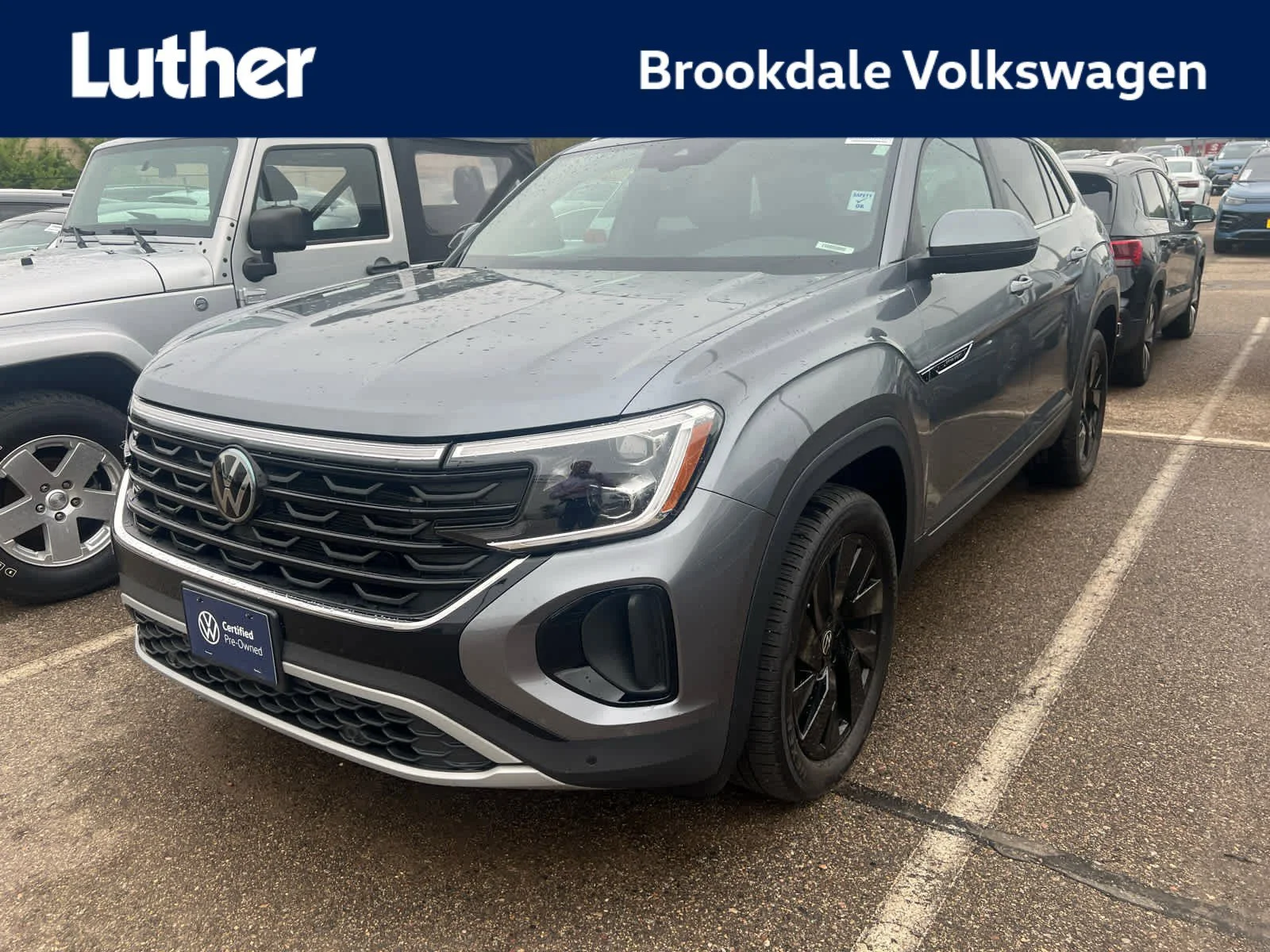 2024 Volkswagen Atlas Cross Sport 2.0T SE w/Tech 4MOTION's photo