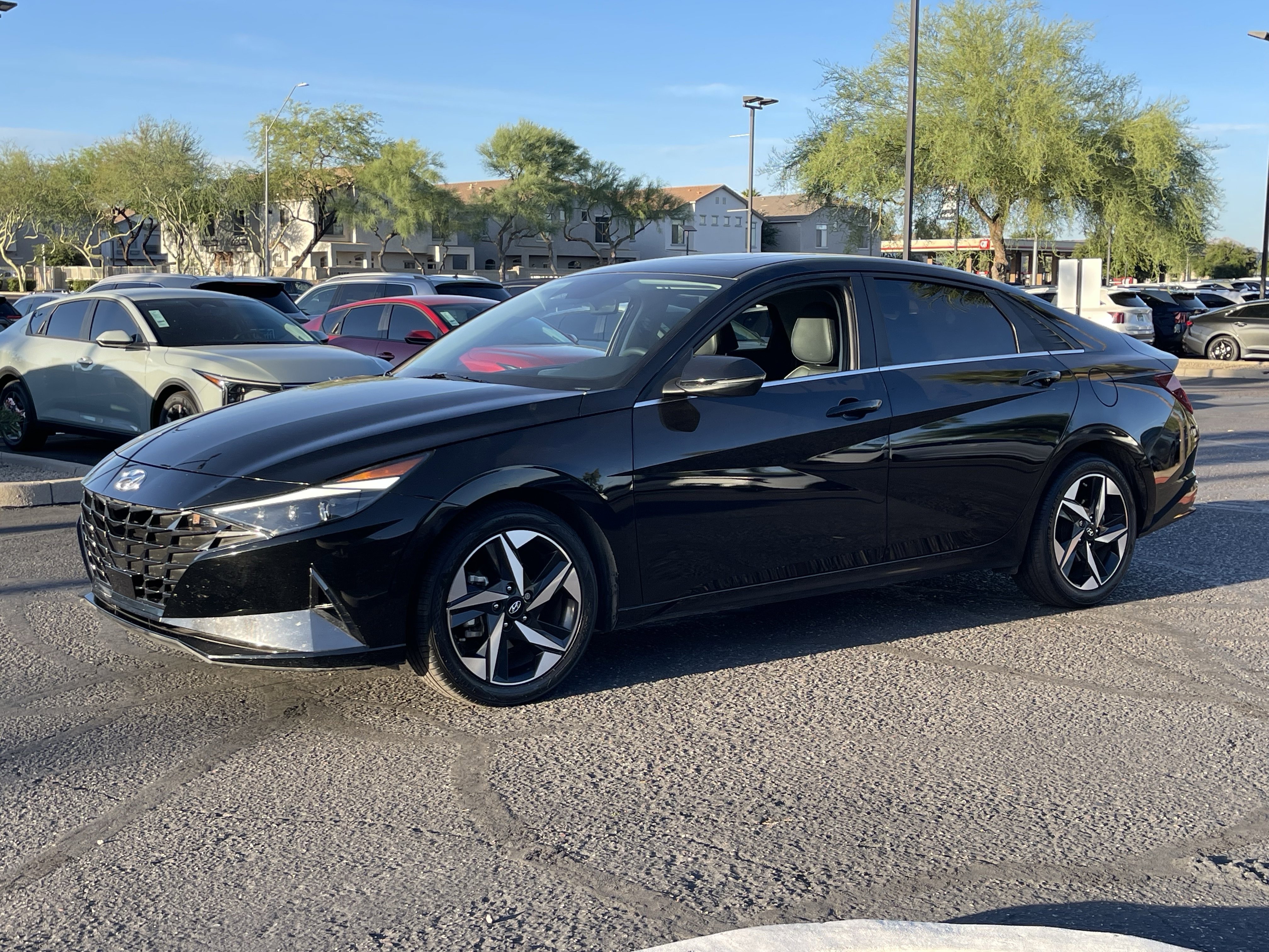 Used 2023 Onyx Black Hyundai Limited image 7