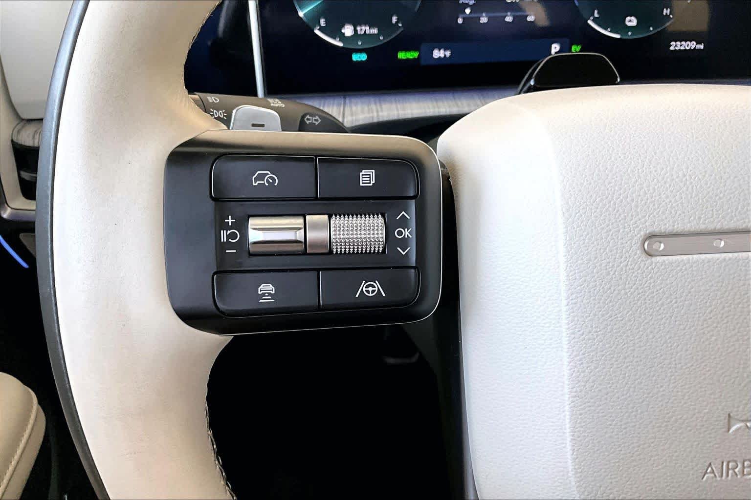 Used 2025 Rockwood Green Hyundai Calligraphy image 24