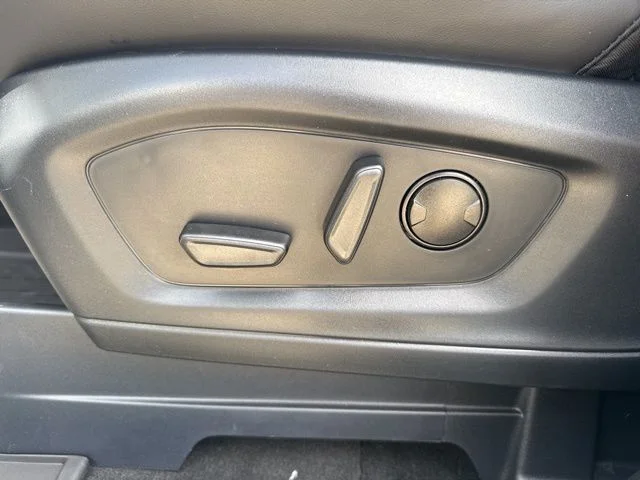 New 2026 Carbonized Gray Metallic Ford Tremor® image 14