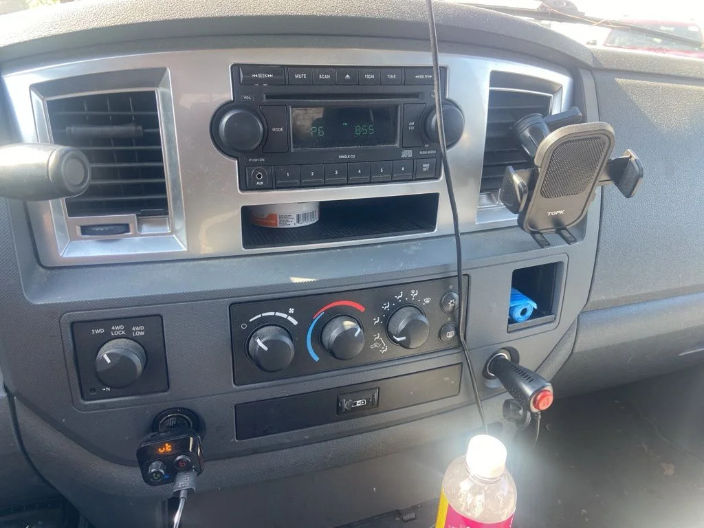 Used 2008 Gray Dodge SLT image 75