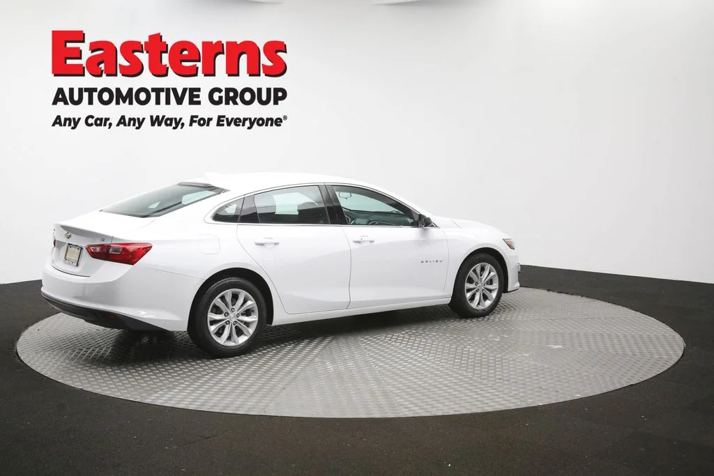 Used 2025 White Chevrolet LT image 44