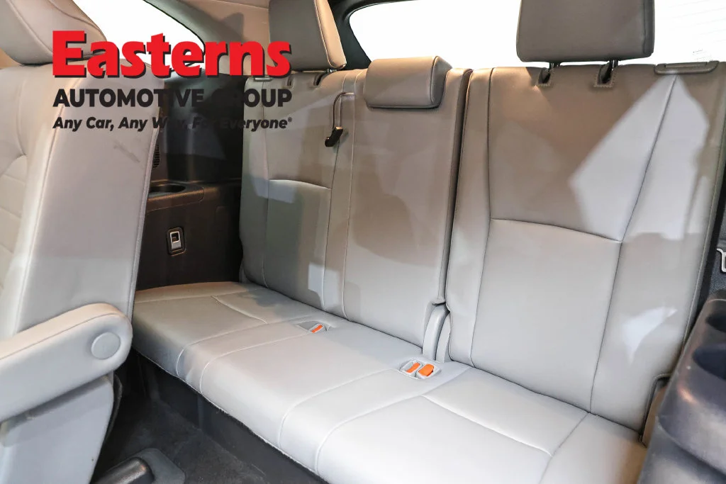 Used 2021 Silver Toyota XLE image 30