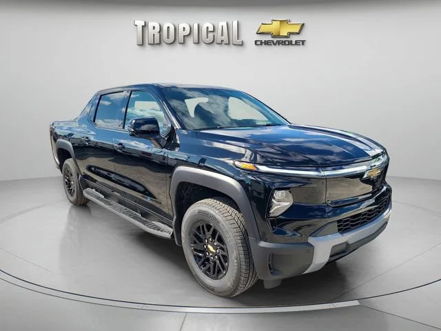 New 2026 Black Chevrolet LT - Extended Range image 7