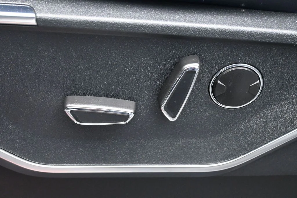 Used 2021 White Ford Raptor image 10
