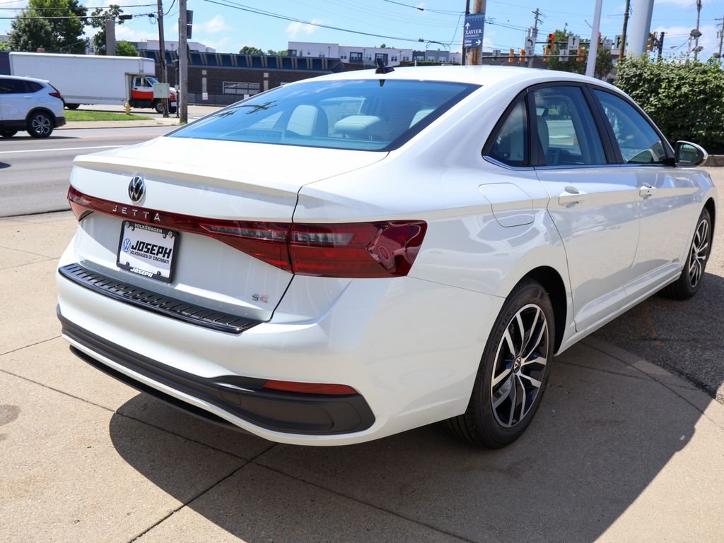 New 2026 White Volkswagen 1.5T SE image 5