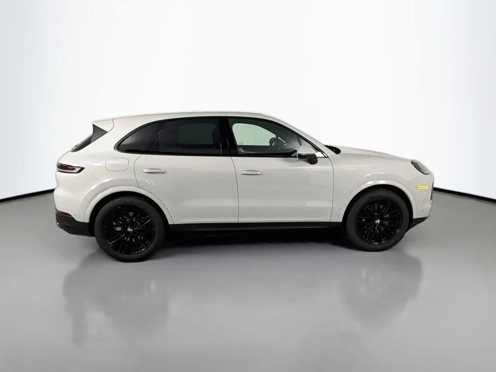 Certified Used 2025  Porsche  image 8