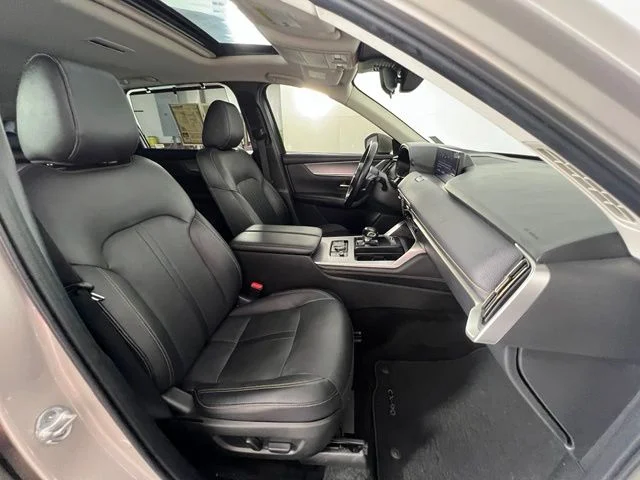 Used 2024 Silver Mazda 3.3 Turbo Preferred Plus image 39