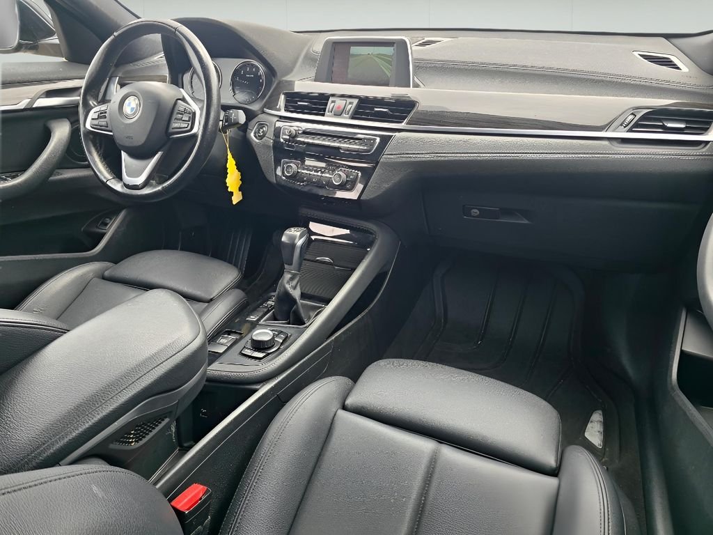 Used 2018 Black Sapphire Metallic BMW xDrive28i image 13