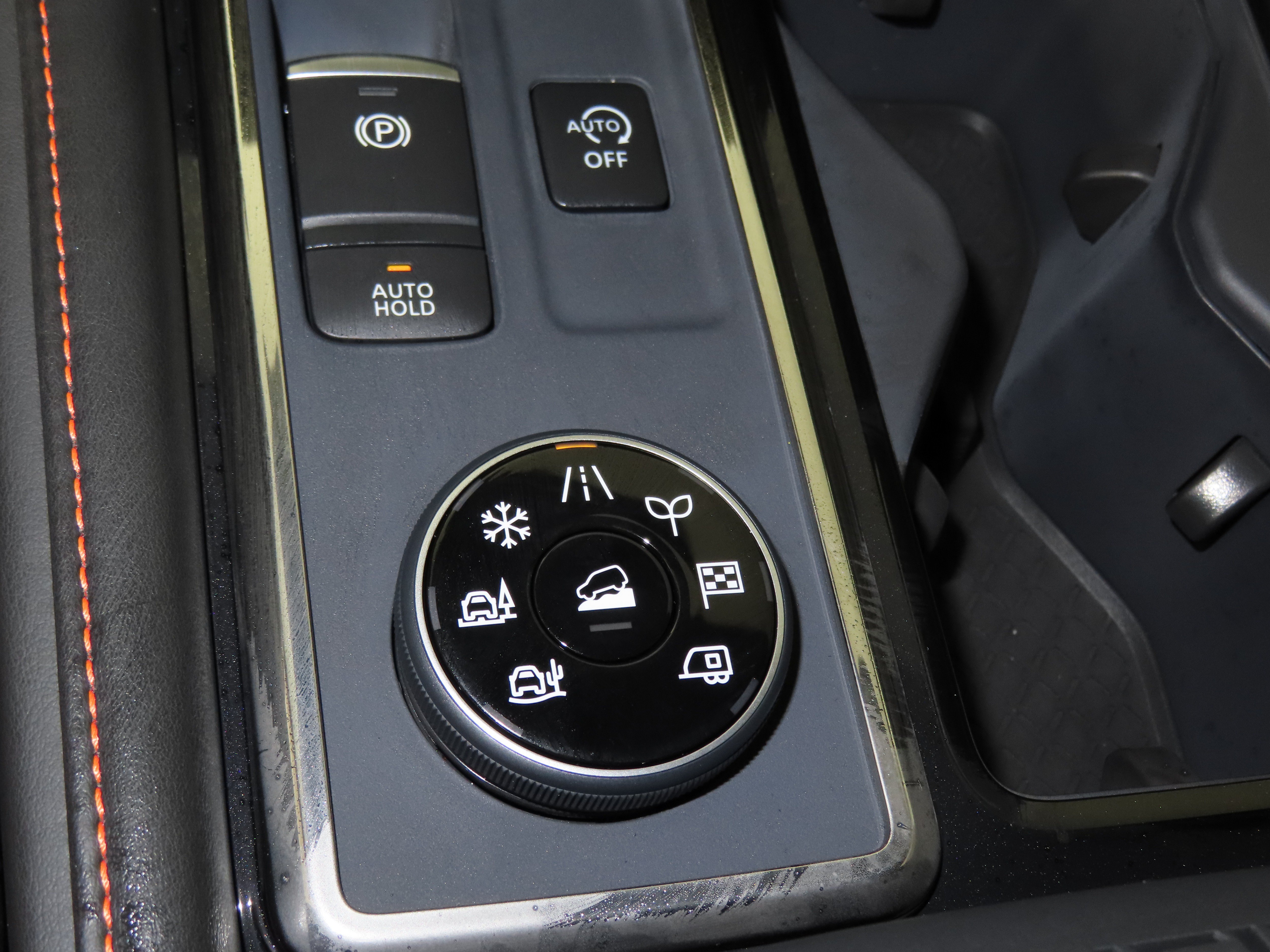 New 2026 Boulder Gray Pearl / Super Black Two-tone Nissan Rock Creek® image 20