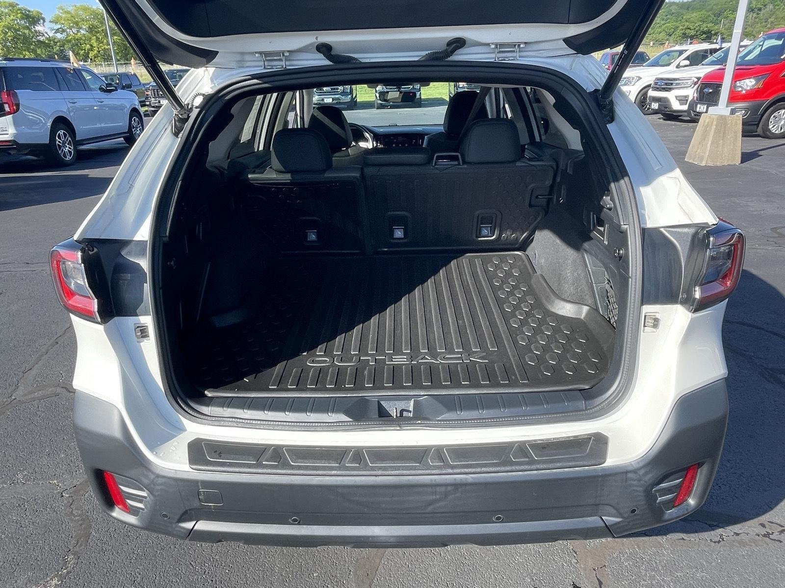 Used 2021 Crystal White Pearl Subaru Onyx Edition XT image 30