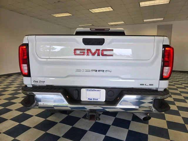 Used 2022 White GMC SLE image 6