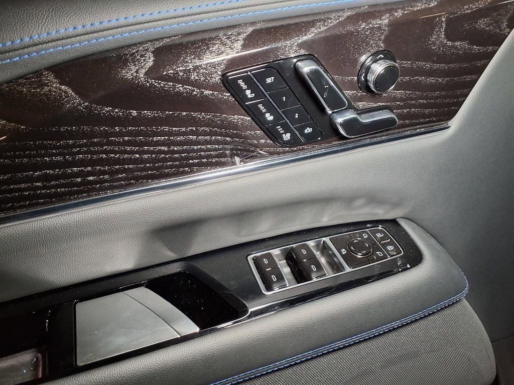2026 Cadillac Escalade IQL Luxury - Photo 16