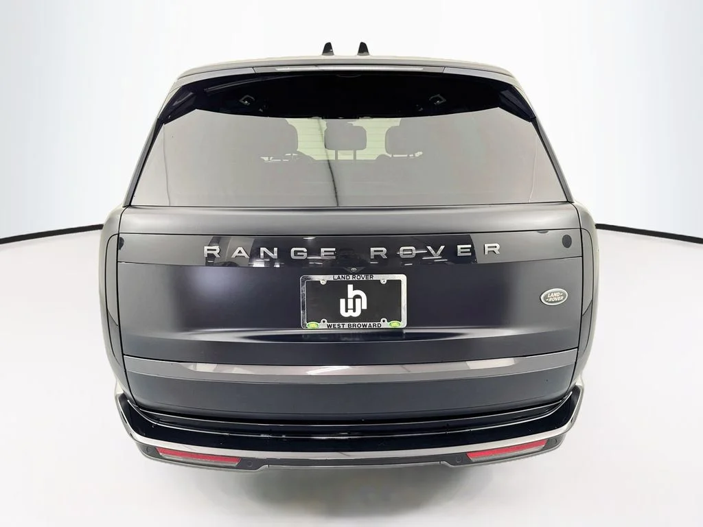 Used 2023 Black Land Rover SE image 6