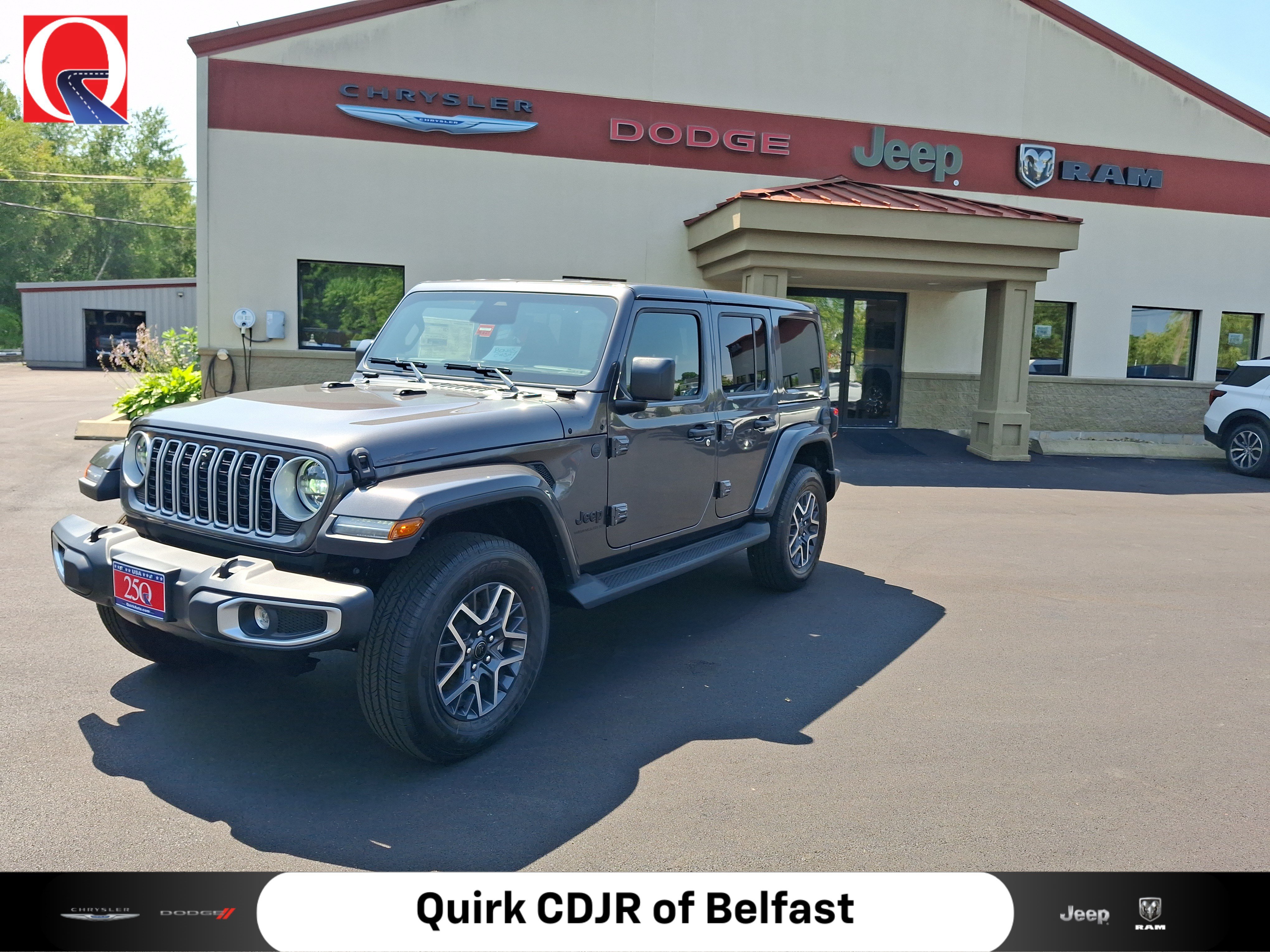 New 2026 Granite Crystal Metallic Clear-Coat Exterior Paint Jeep Sahara image 1